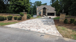 Paver driveway installation